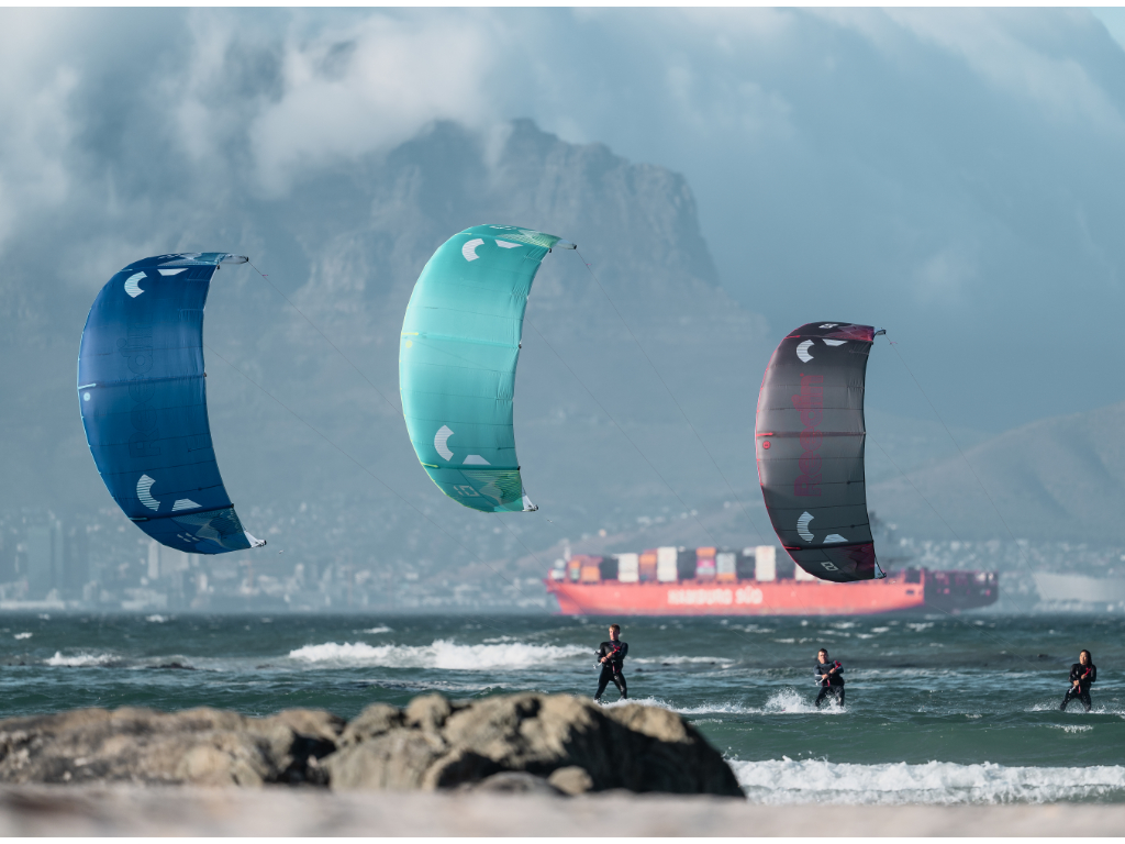 Reedin kites and bars
